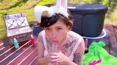 bunnysuzuya Onlyfans Outdoor Dildo Suck & Fuck