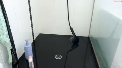 luvlivvyy Wet Shirt Show & Small Nipslips in Shower Chaturbate