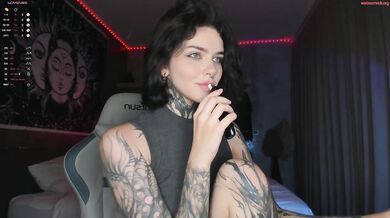 uwu_eva Dildo RIde Show Chaturbate