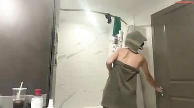 chloecookk Slim American Shower Topless Chaturbate