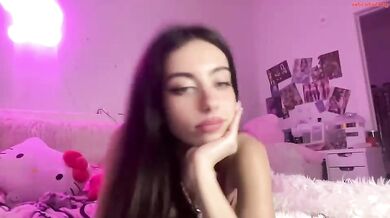 blairebliz Slim Teen Cleavage Tease Chaturbate