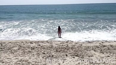 ProsexxFans Fansly Beach Girl Wants To Borrow Bathroom