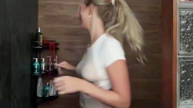 livslifee Transparent Wet Shirt Shower Chaturbate