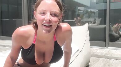 zoepriceee Sunbathing Flash Big Teen Boobs Chaturbate