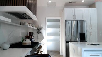 sadieeblake Nipslip Removing Paint From Boobs Chaturbate