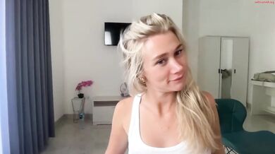 lillyyfaithh Blonde 18 Year Old Wet Shirt Chaturbate
