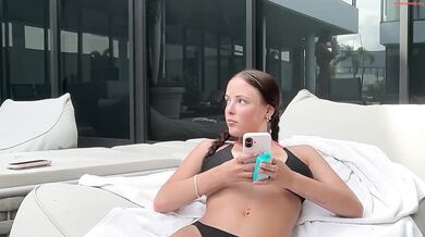 Zoe Price Chaturbate Teen Model Flash Boobs