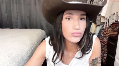 ella2sweet Chaturbate White Wet Shirt Show