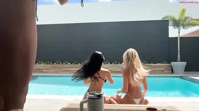 tessaxsloane jadexwilde xoharperr Pool Bikini Stream Chaturbate