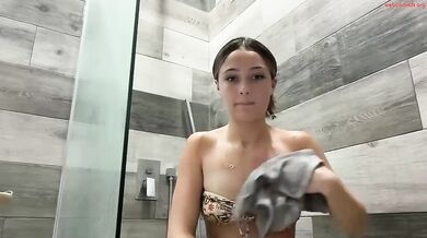 avaowensxo Bikini Shower & Ass Spanks Chaturbate