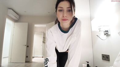 milla_bella Naked Strip Tight Body Chaturbate