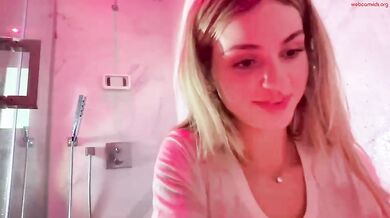 laceythomass Wet Shirt Shower Tease Chaturbate