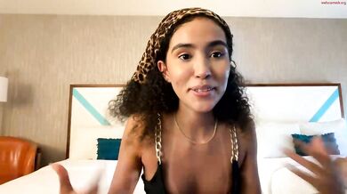 amnie_ Outdoor Stream & Petite Nude Body Show Chaturbate