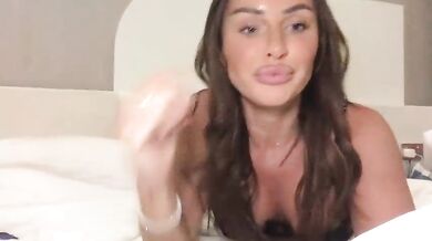 selenaox Stripchat Flash Tits