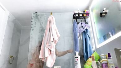 giulianaocean Chaturbate 18 Year Old Flash Tits Nude Shower