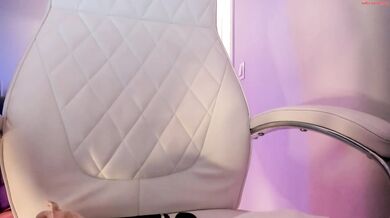 akura_01 Chaturbate Dildo Ride Cumshow