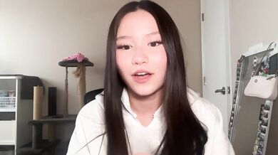 luvvivii Fingering Pussy Stripchat