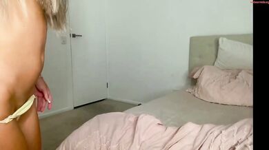 zharablackxx Chaturbate Topless Strip Handbra Tease