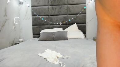 Anneta_Hart Private Teen Nude Ass Bend & Pussy Rub Chaturbate