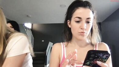 realbeccablair Chaturbate Friend Lick Pussy Nude