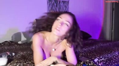alyssawithers 18 Year Old Finger Pussy Chaturbate