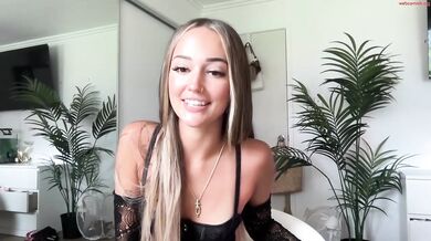 luvlivvyy Bouncing Ass & Change to Gym Outfit Chaturbate