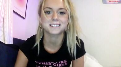 twofrens Chaturbate Blonde 18 Year Old Fingering Pussy
