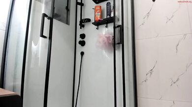 brandylov Chaturbate Skinny Teen Friends Shower