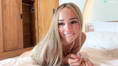 luvlivvyy Bath In Underwear Show Chaturbate