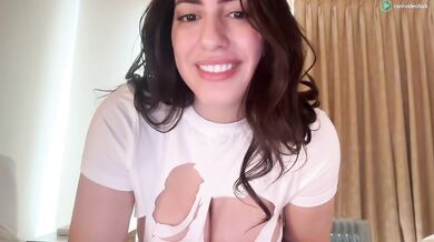 sieeena Bend Ass In Thong & Cut Holes In Shirt Stripchat