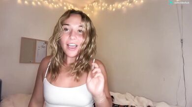 addisonn3 Chaturbate 18 Year Old Wet Shirt Show