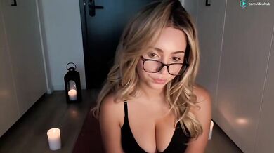 xxosiennarae Chaturbate 18 Year Old Nude Strip Pink Pussy
