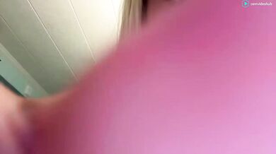 blondeeebunnieee Gives Blowjob To BoyFriend Chaturbate
