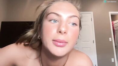 av3ryyyy Blonde Teen Topless in Thong Chaturbate