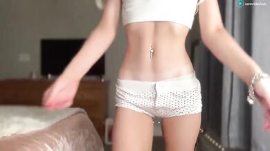 giaprescott Skinny 18 Year Old Show Cameltoe Chaturbate