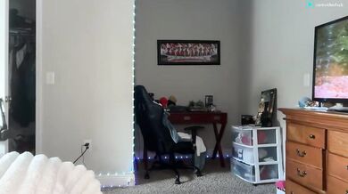 brynleexoxo Nipslip While Massage Tits Chaturbate
