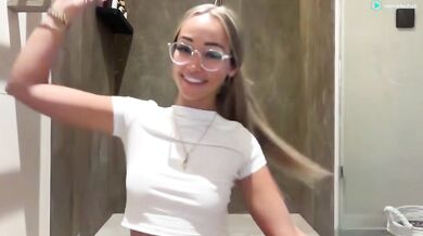 luvlivvyy Shower White Wet Shirt Chaturbate
