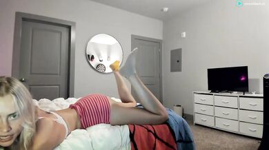 ariah_is_blonde Bouncing Ass in Thong Chaturbate