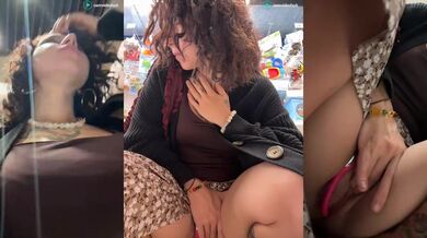 rosiedesire Stripchat Public Store Pussy Fingering