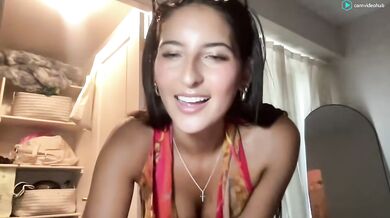 Leiathorne_ Chaturbate 18 Year Old Topless Shower Show