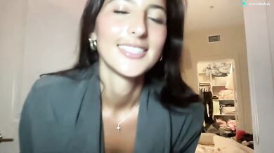 Leiathorne_ Topless Hairbra Tease Chaturbate