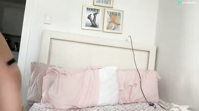 Maddybabyy223 Chaturbate Teen Topless Dance