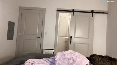 Isabelle Layla Jerking Dildo Topless Chaturbate