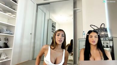 Theonlylola Theleilaxo Chaturbate Nipslip When Removing Bikini